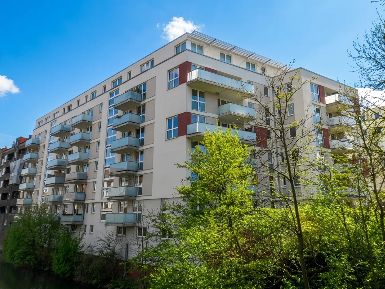 4 Zimmer Wohnung mit 102 m² in Hamburg – Bild 2