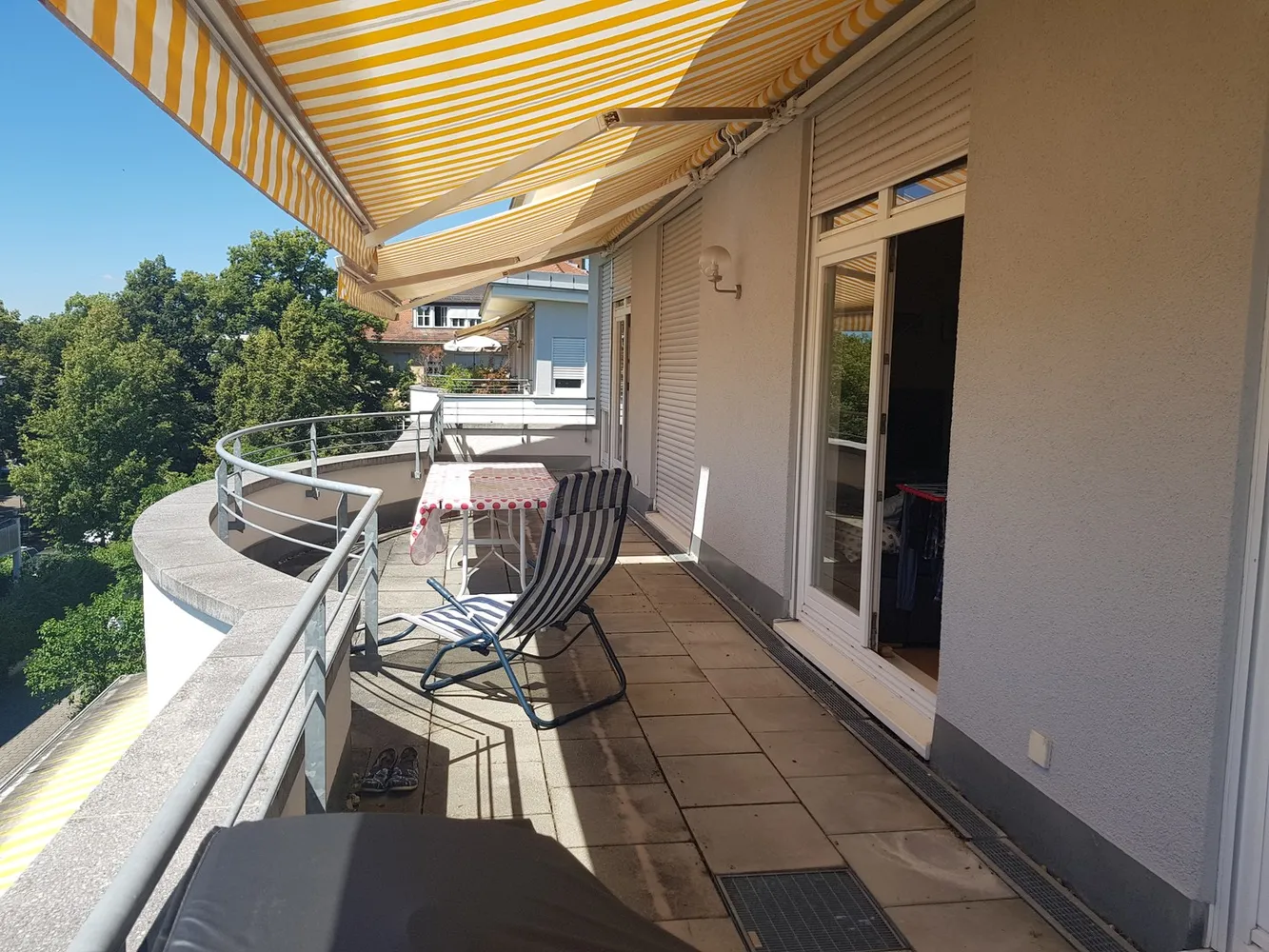 6 Zimmer Wohnung mit 146 m² in Nürtingen – Bild 2
