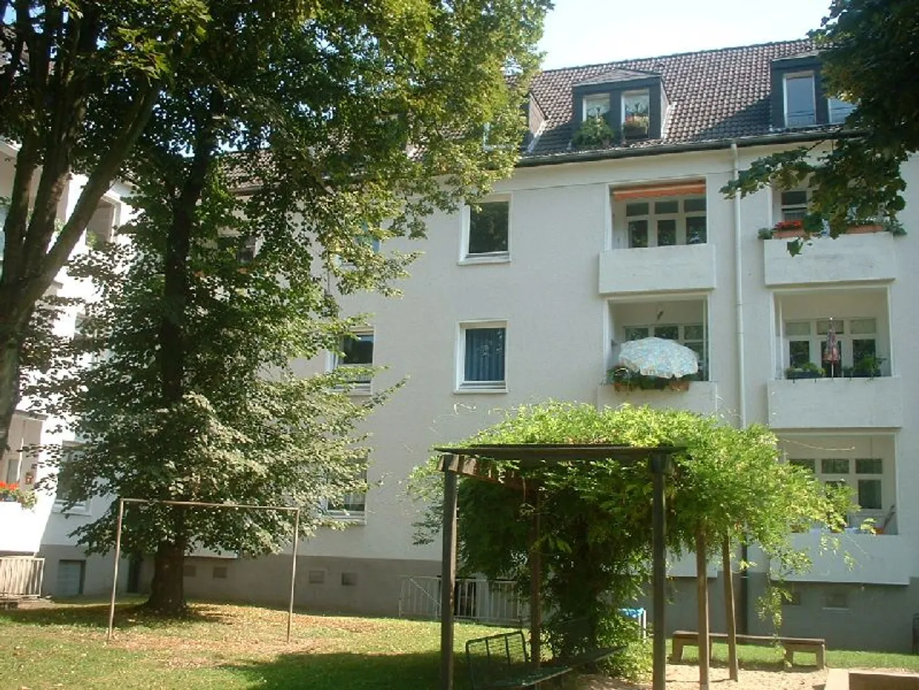 2 Zimmer Wohnung mit 72 m² in Essen – Bild 4