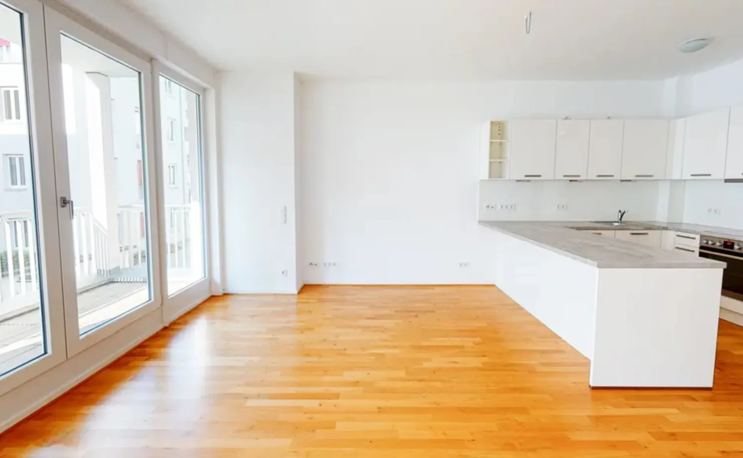 4 Zimmer Wohnung mit 98 m² in Frankfurt am Main – Bild 1