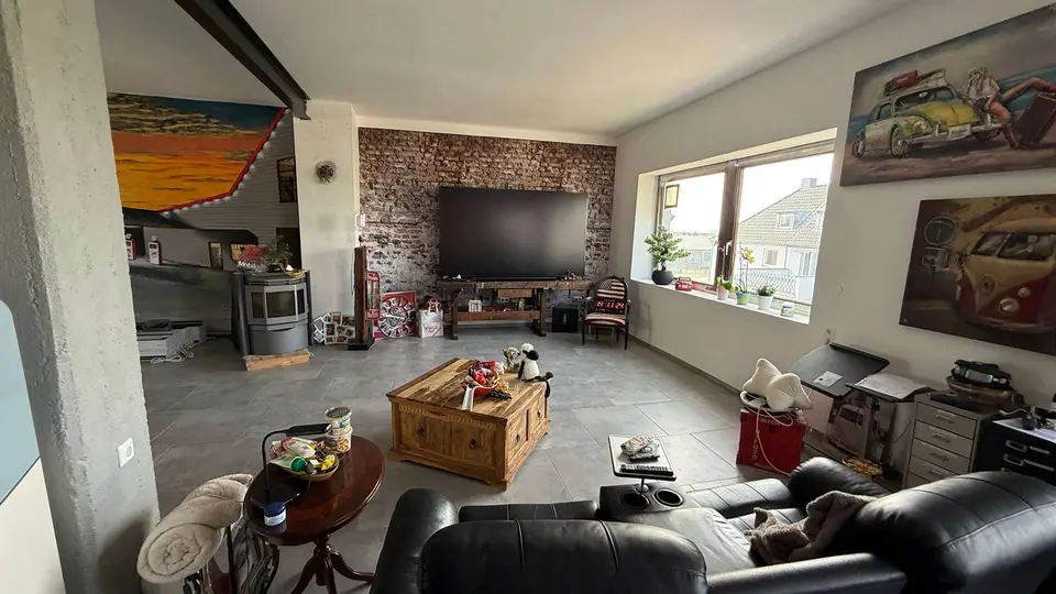 6 Zimmer Wohnung mit 300 m² in Rheinberg – Bild 1