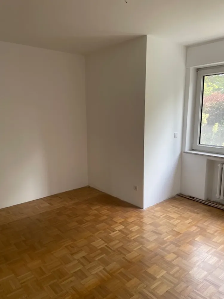 4 Zimmer Wohnung mit 95 m² in Krefeld – Bild 2