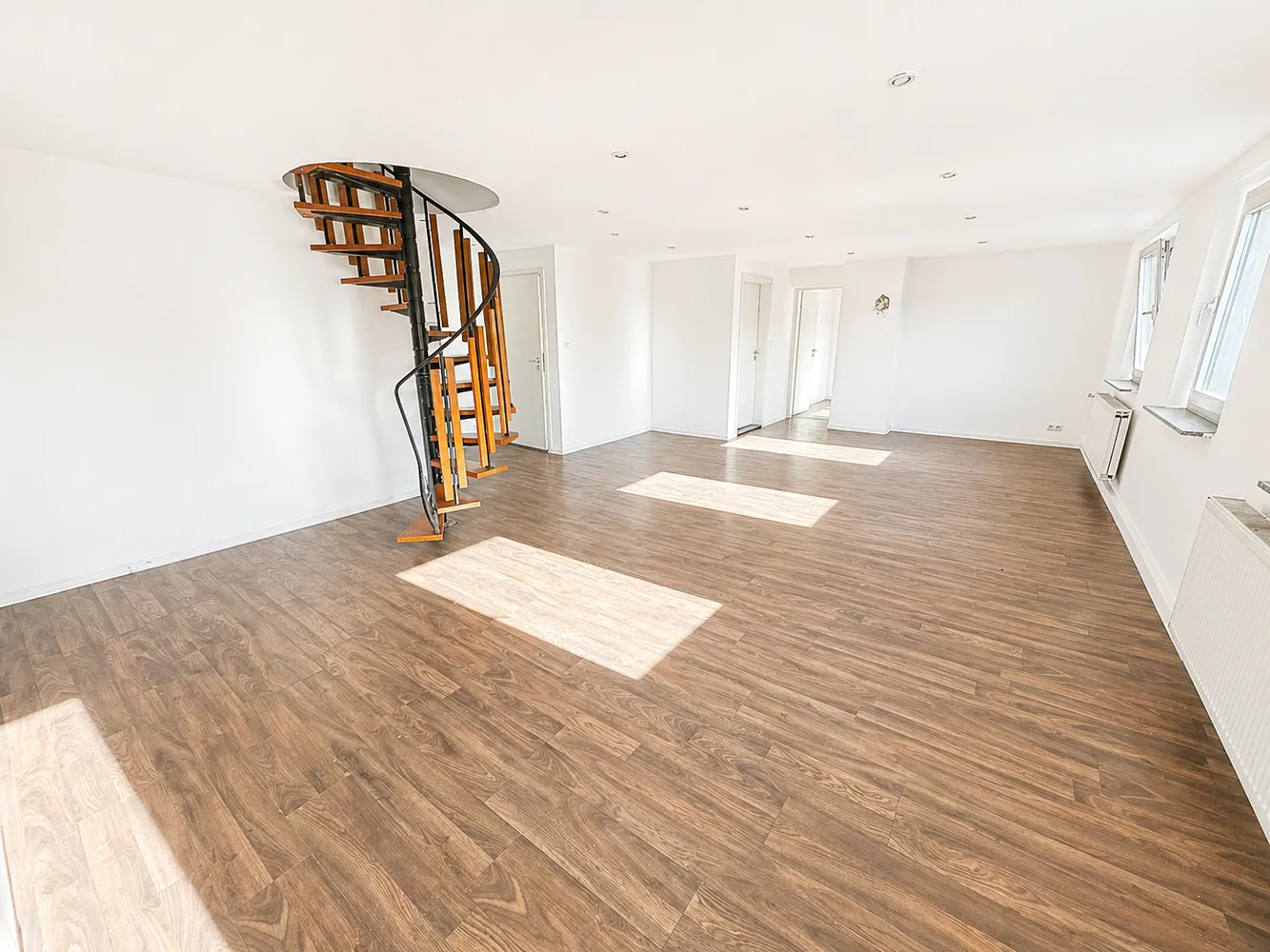6 Zimmer Wohnung mit 150 m² in Idar-Oberstein – Bild 3