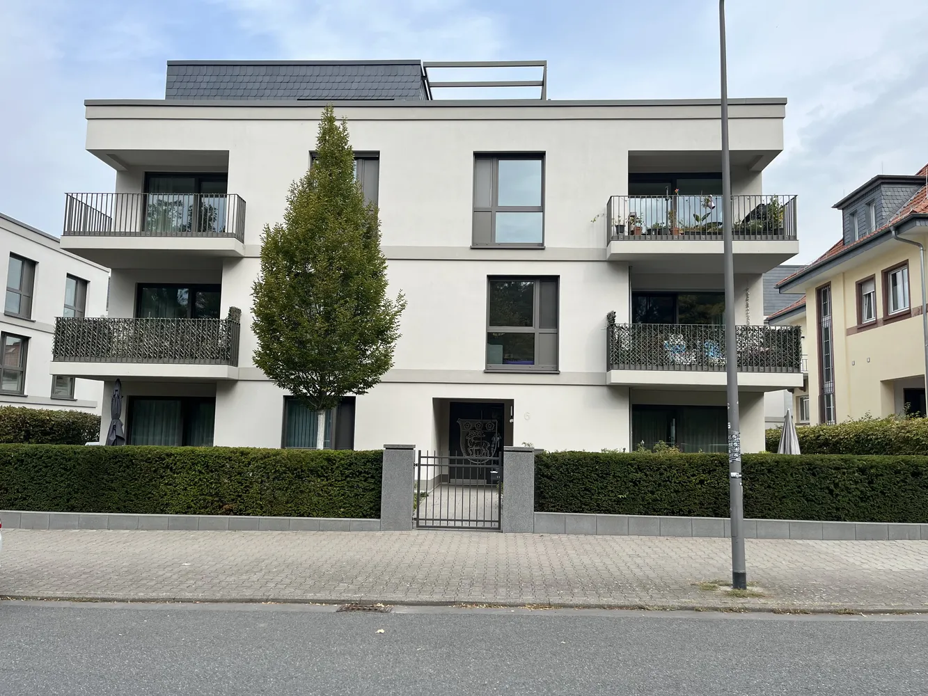 3 room apartment with 94 m² in Frankfurt am Main – Photo 2
