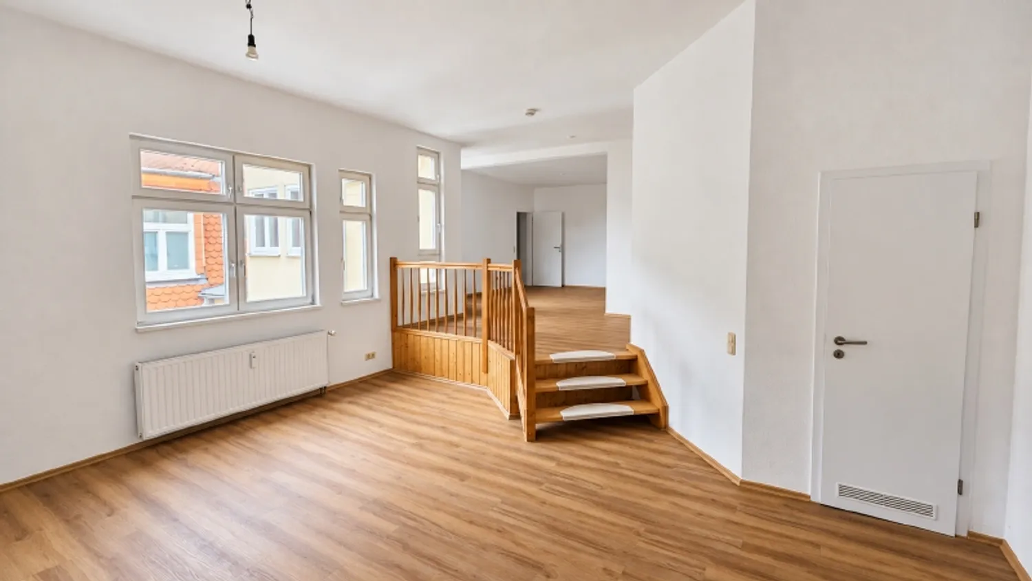 4 Zimmer Wohnung mit 98 m² in Erfurt – Bild 1