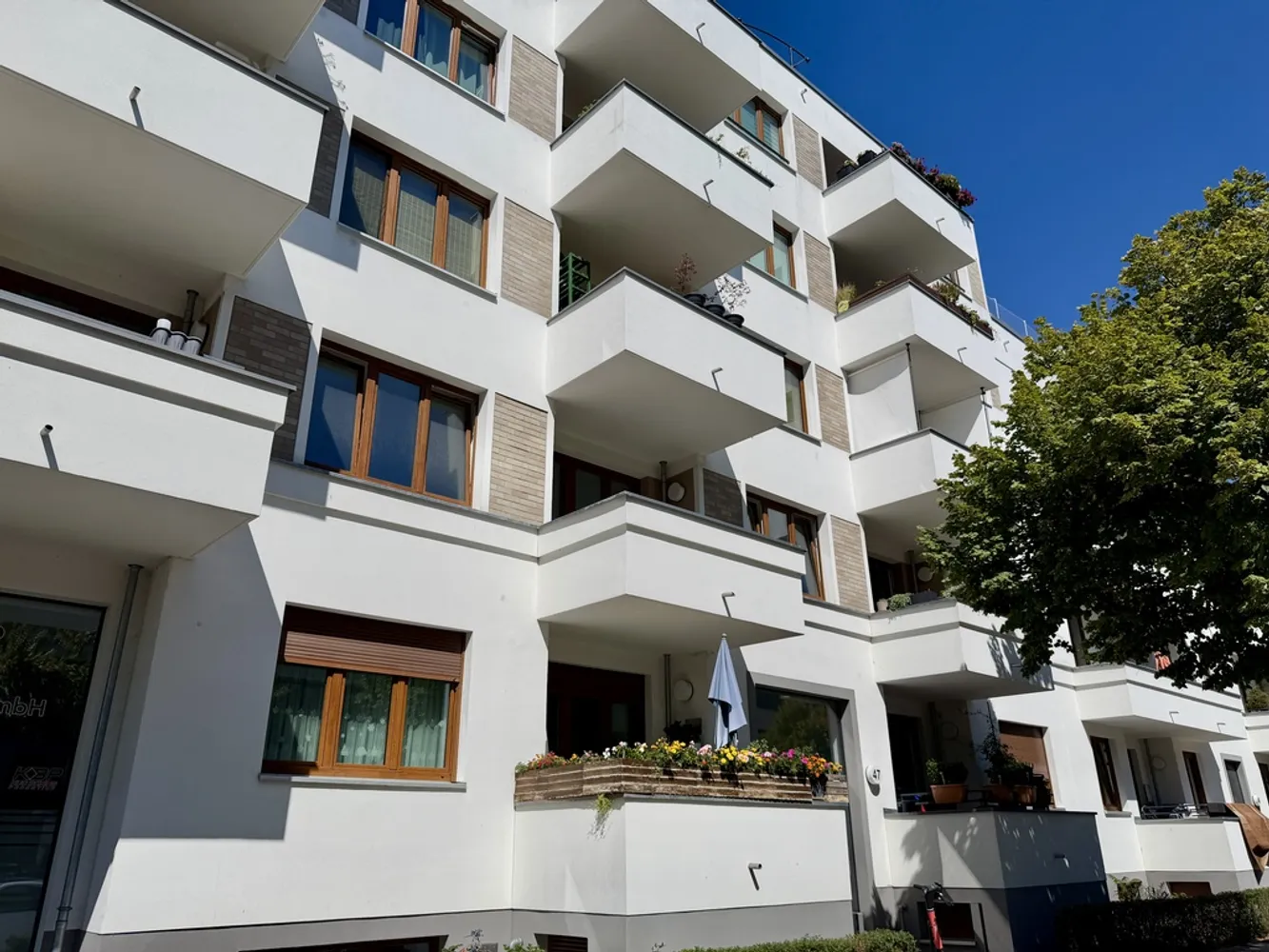 4 Zimmer Wohnung mit 110 m² in Berlin – Bild 1