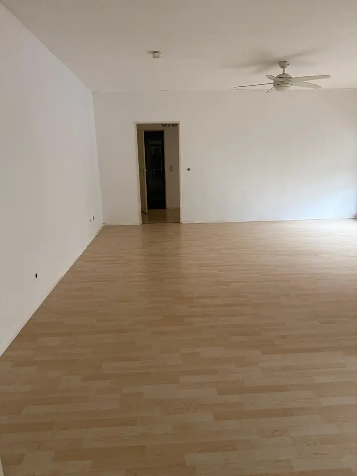 3 Zimmer Wohnung mit 79 m² in Krefeld – Bild 1