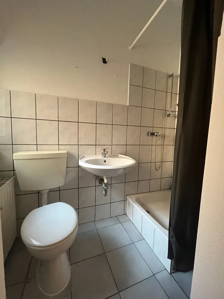 1 Zimmer Wohnung mit 28 m² in Halle (Saale) – Bild 5