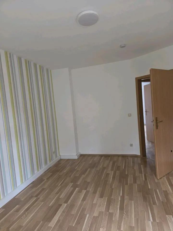 3 Zimmer Wohnung mit 82 m² in Weißenfels – Bild 3