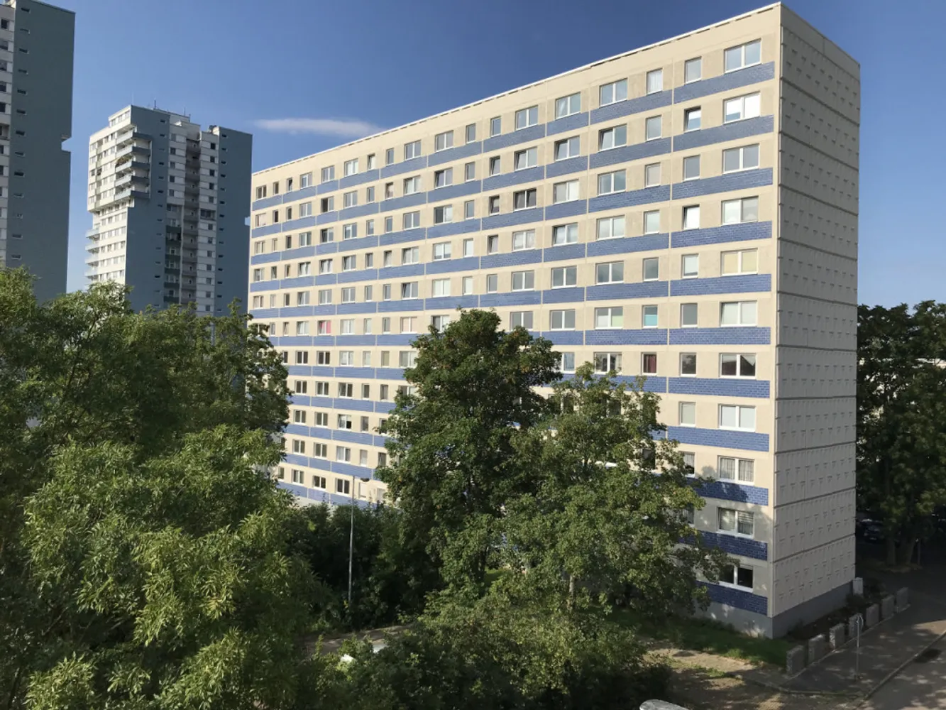 4 Zimmer Wohnung mit 69 m² in Halle (Saale) – Bild 1