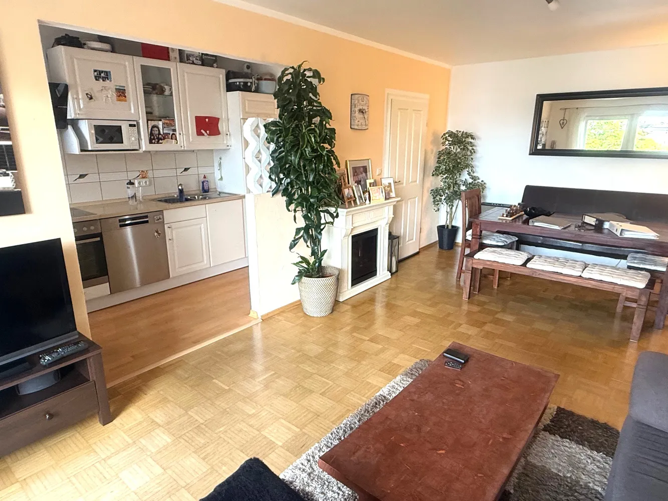 3 Zimmer Wohnung mit 110 m² in Augsburg – Bild 3