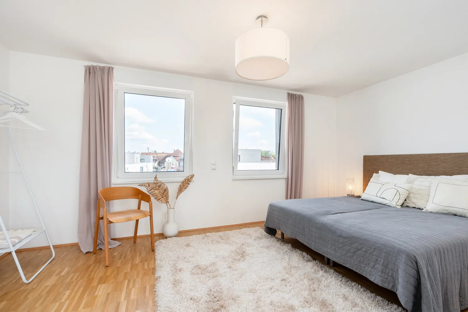 2 Zimmer Wohnung mit 84 m² in Duisburg – Bild 4