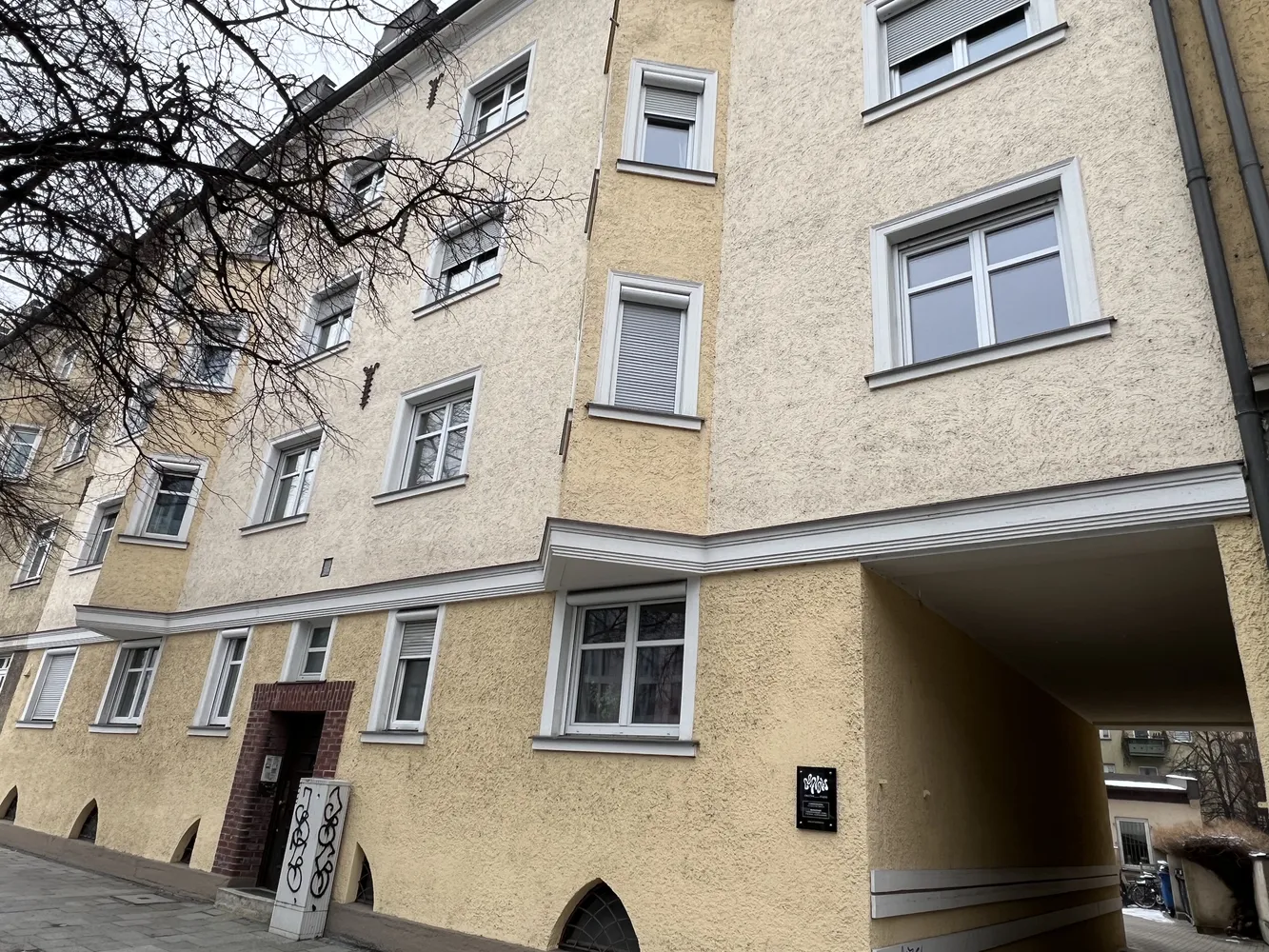 4 Zimmer Wohnung mit 101 m² in München – Bild 1