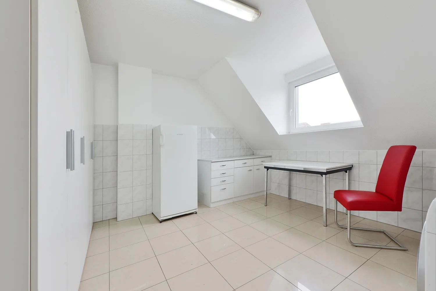 4 Zimmer Wohnung mit 165 m² in Moers – Bild 12