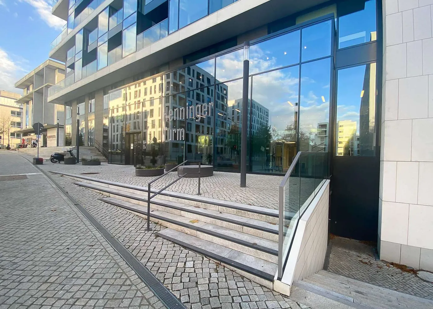 3 Zimmer Wohnung mit 118 m² in Frankfurt am Main – Bild 3