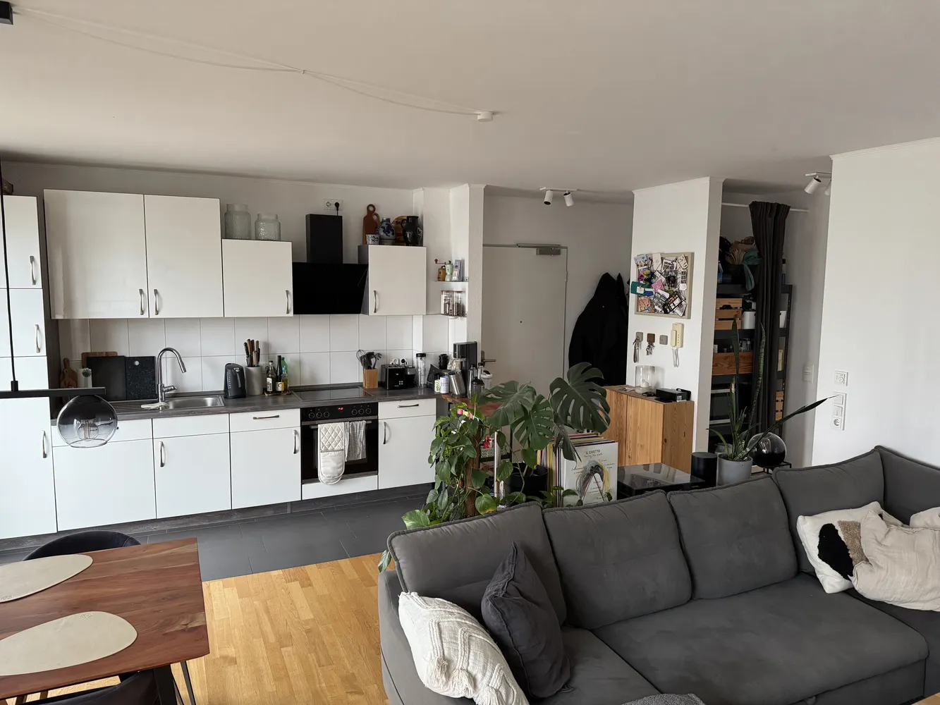 2 Zimmer Wohnung mit 60 m² in Frankfurt am Main – Bild 1