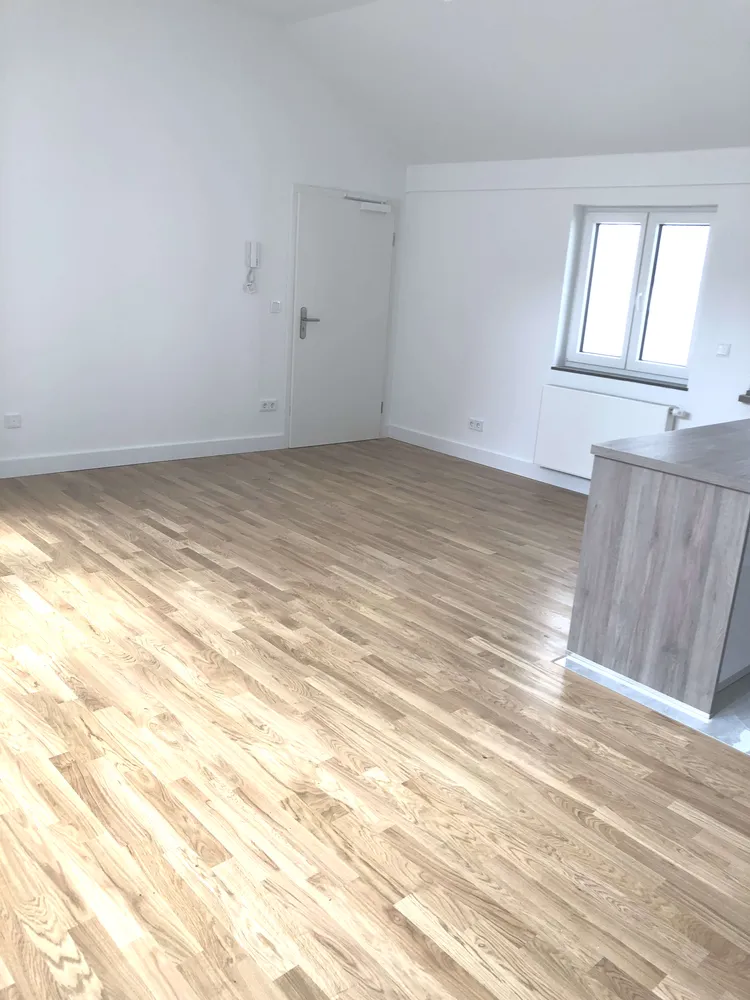 2 Zimmer Wohnung mit 81 m² in Frankfurt am Main – Bild 3