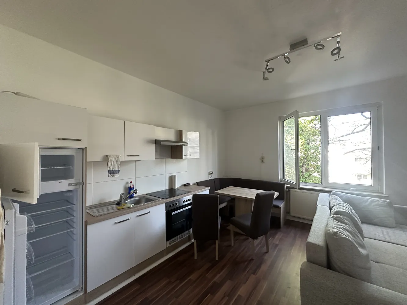 2 room apartment with 44 m² in Bochum – Photo 2