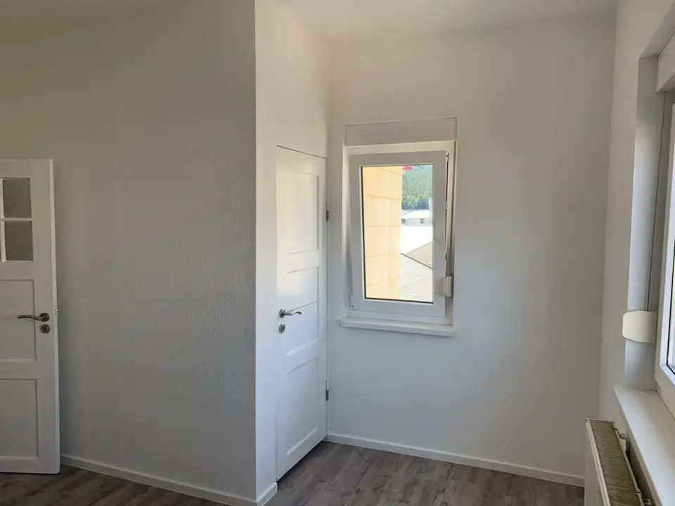 2 Zimmer Wohnung mit 60 m² in Sonneberg – Bild 4
