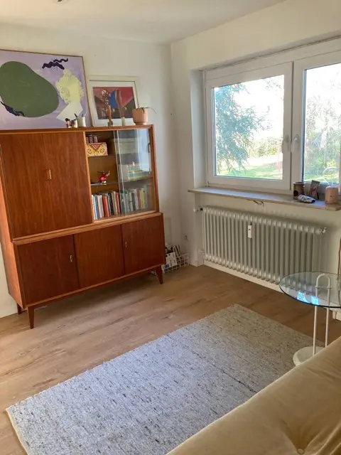 18 Zimmer Wohnung mit 145 m² in Freiburg im Breisgau – Bild 1