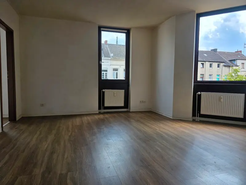2 Zimmer Wohnung mit 38 m² in Düren – Bild 1