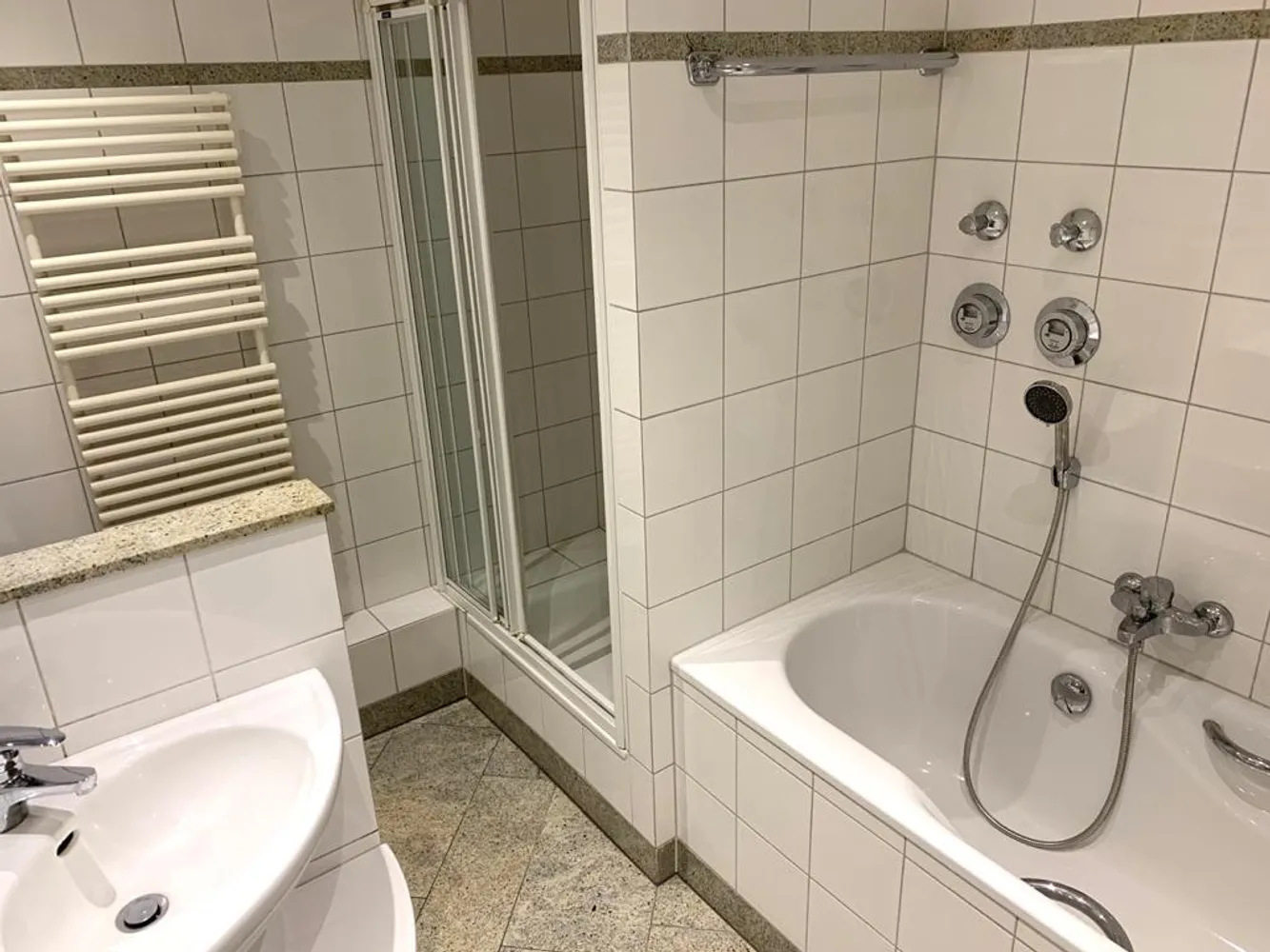 3 Zimmer Wohnung mit 85 m² in Düsseldorf – Bild 12