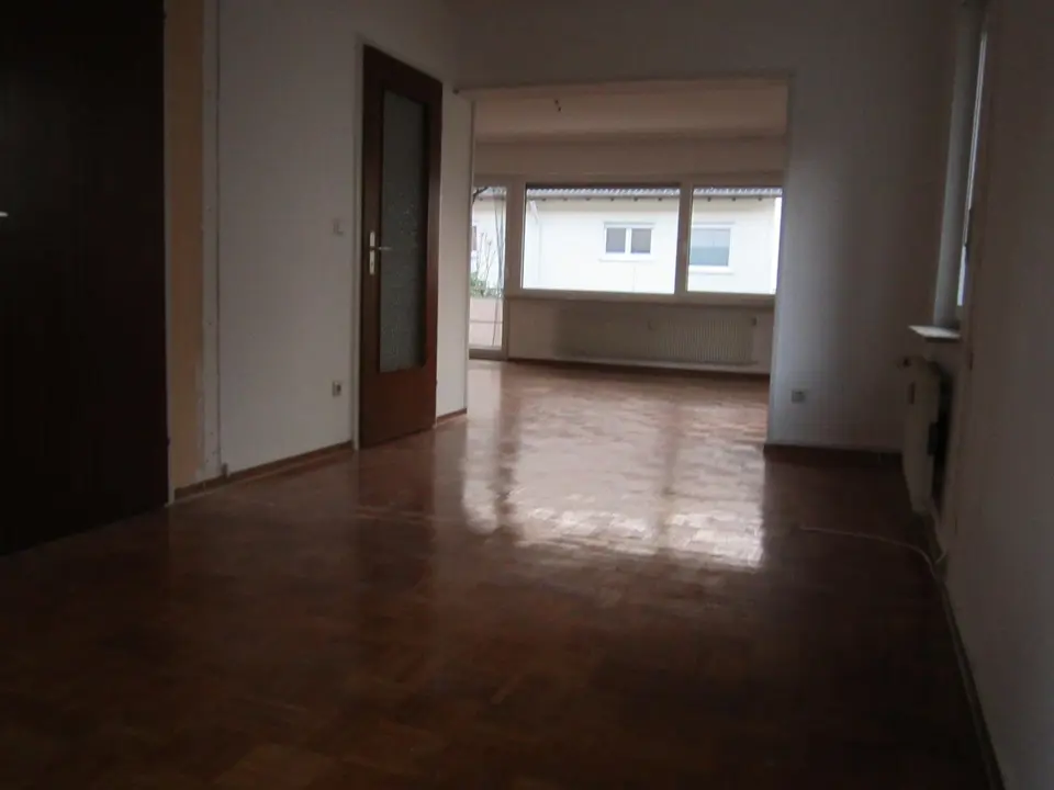 5 Zimmer Wohnung mit 130 m² in Herrenberg – Bild 1