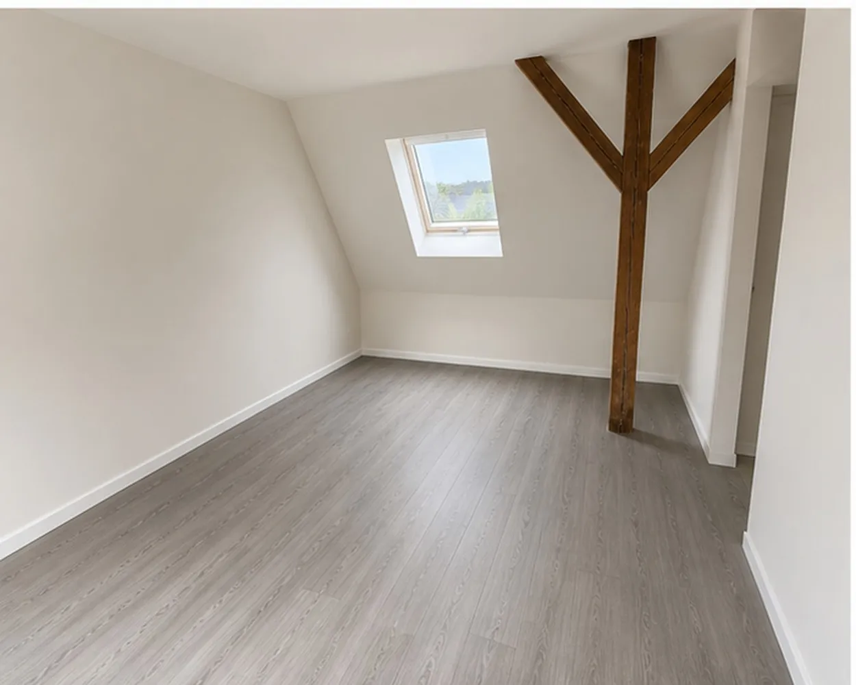 3 Zimmer Wohnung mit 102 m² in Kassel – Bild 3