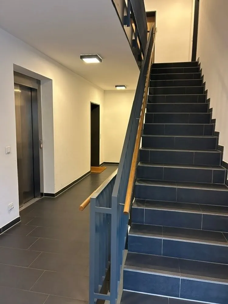 3 Zimmer Wohnung mit 110 m² in Kiel – Bild 2