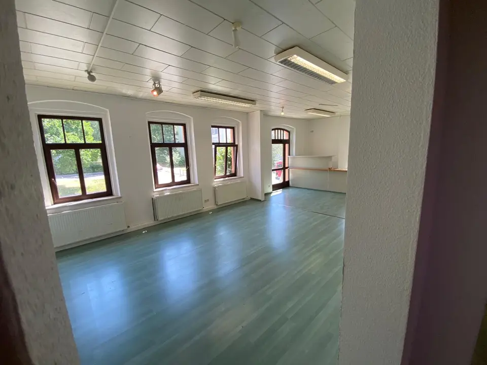 6 Zimmer Haus mit 120 m² in Altenburg – Bild 3