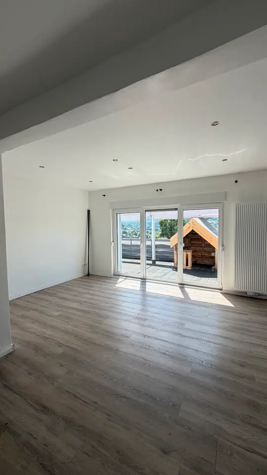 4 Zimmer Wohnung mit 130 m² in Siegen – Bild 2