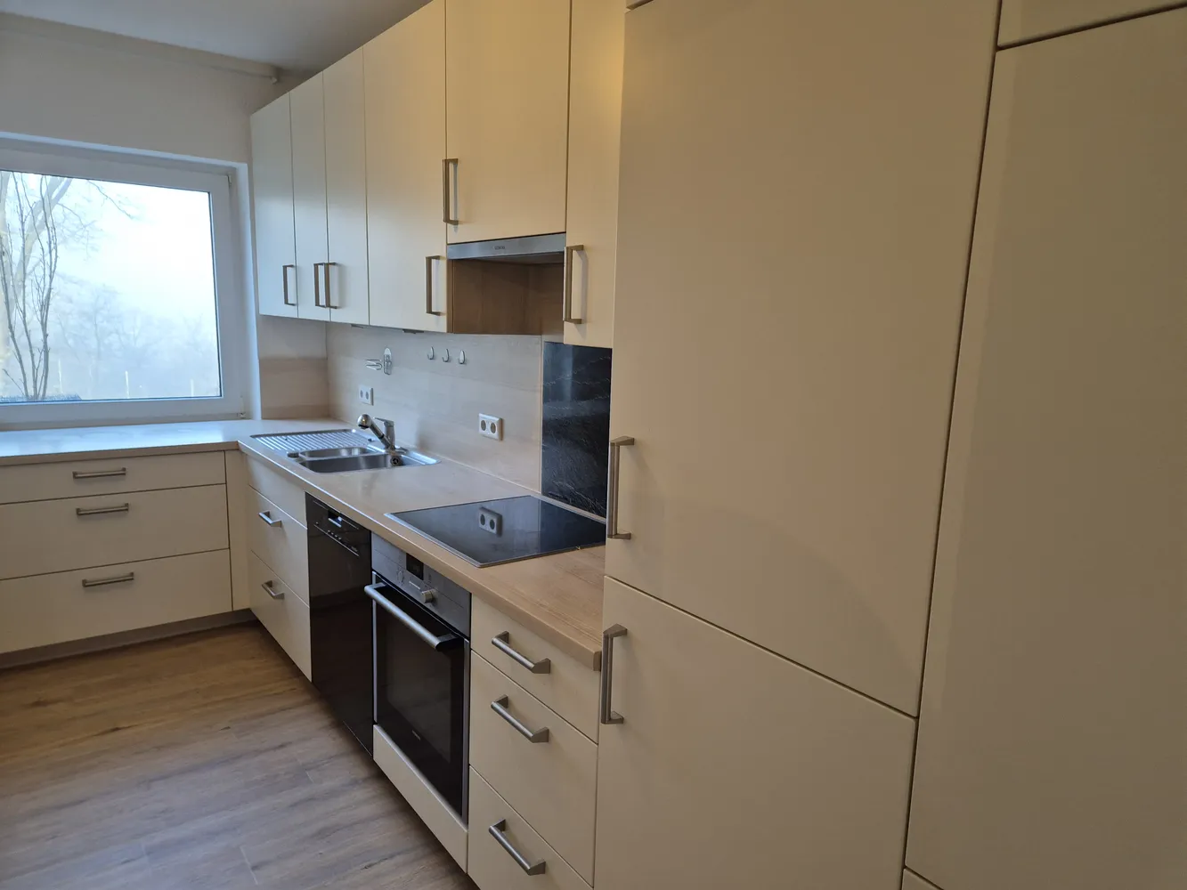 4 Zimmer Wohnung mit 140 m² in Marburg – Bild 1