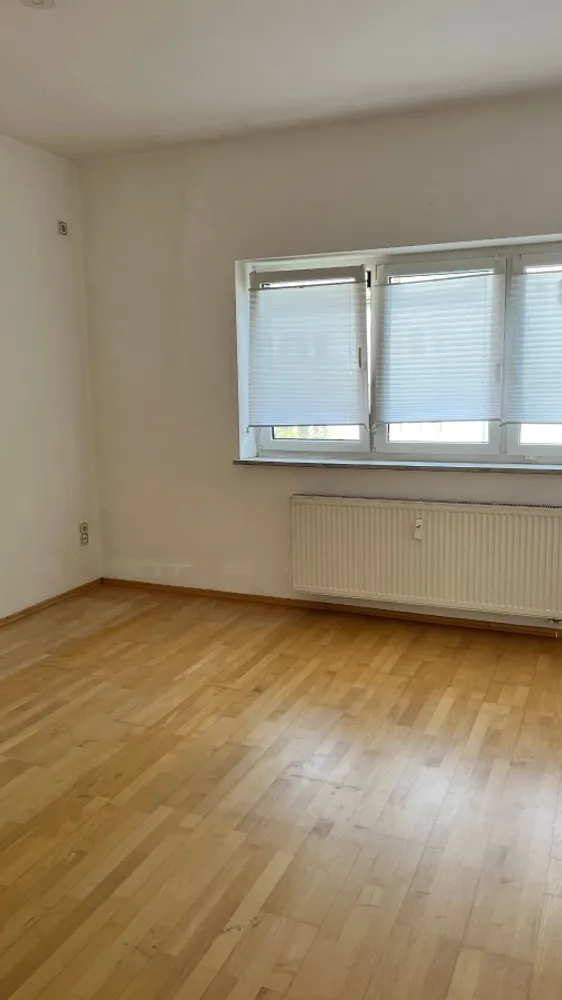 2 Zimmer Wohnung mit 75 m² in Duisburg – Bild 6