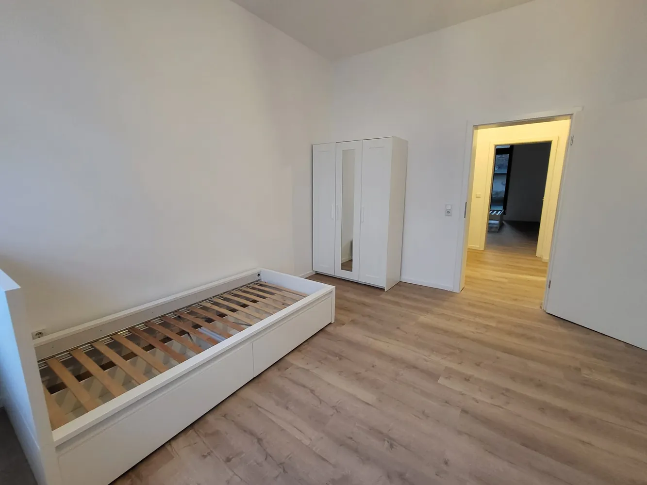 1 Zimmer Wohnung mit 28 m² in Köln – Bild 4