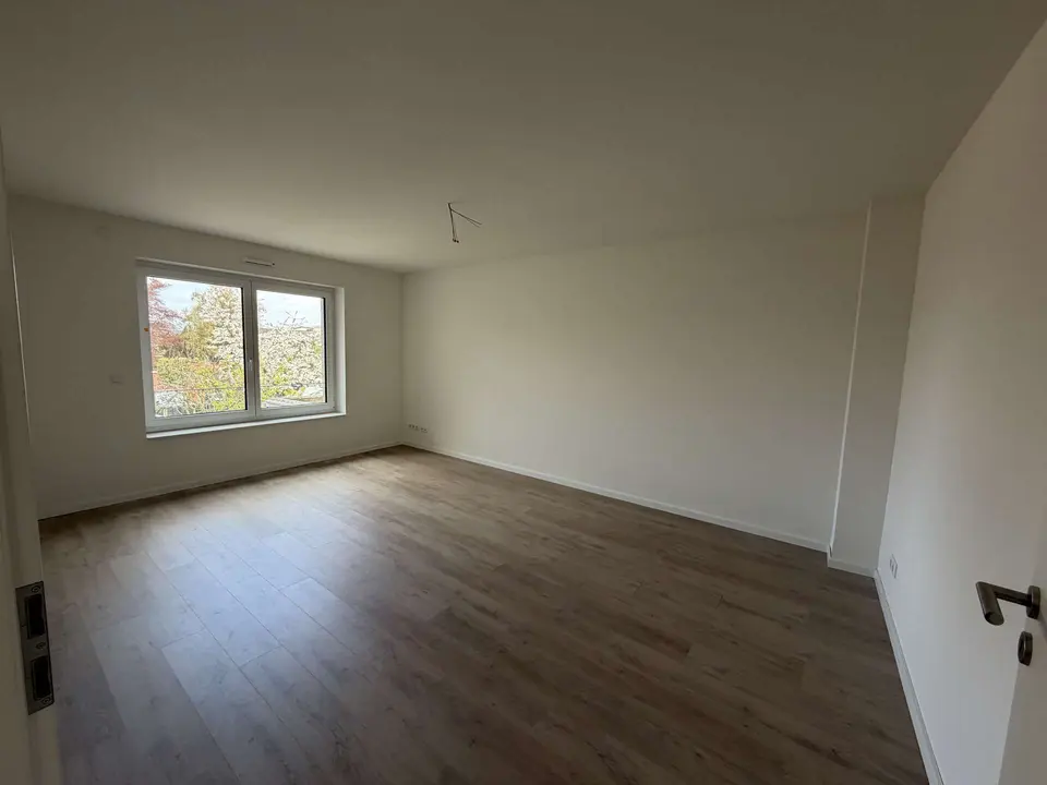3 Zimmer Wohnung mit 105 m² in Neumünster – Bild 2