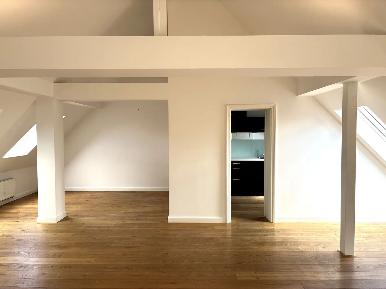3 Zimmer Wohnung mit 147 m² in Frankfurt am Main – Bild 2