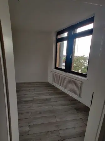 3 Zimmer Wohnung mit 93 m² in Ludwigshafen – Bild 2