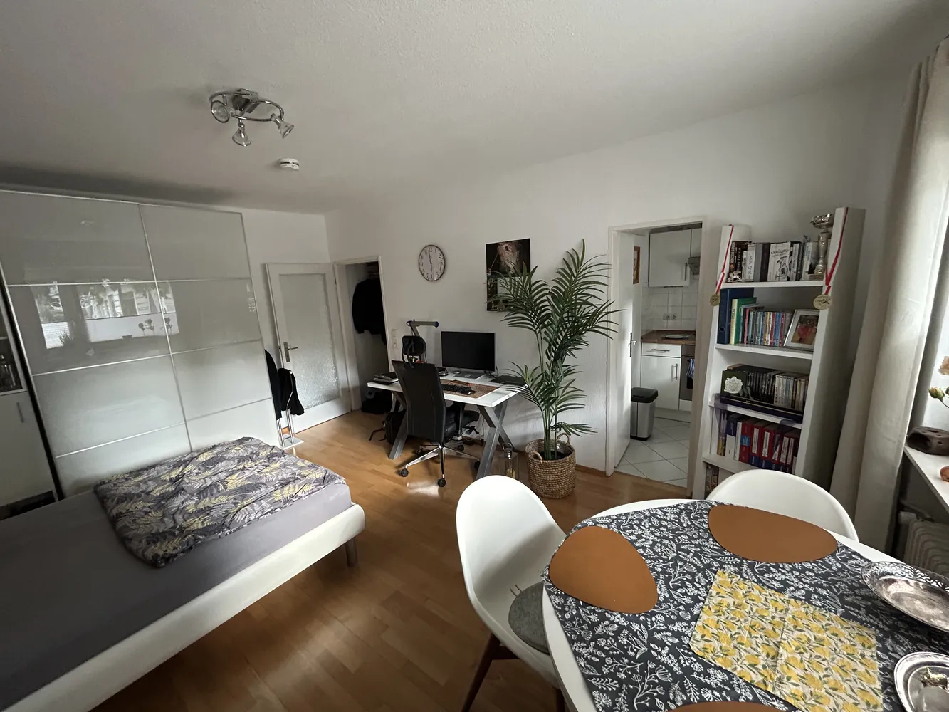 1 Zimmer Wohnung mit 31 m² in Frankfurt am Main – Bild 2