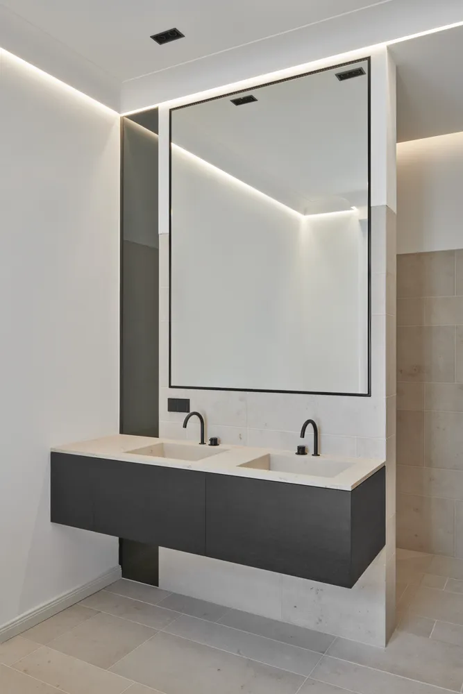 6 room apartment with 218 m² in Munich – Photo 1