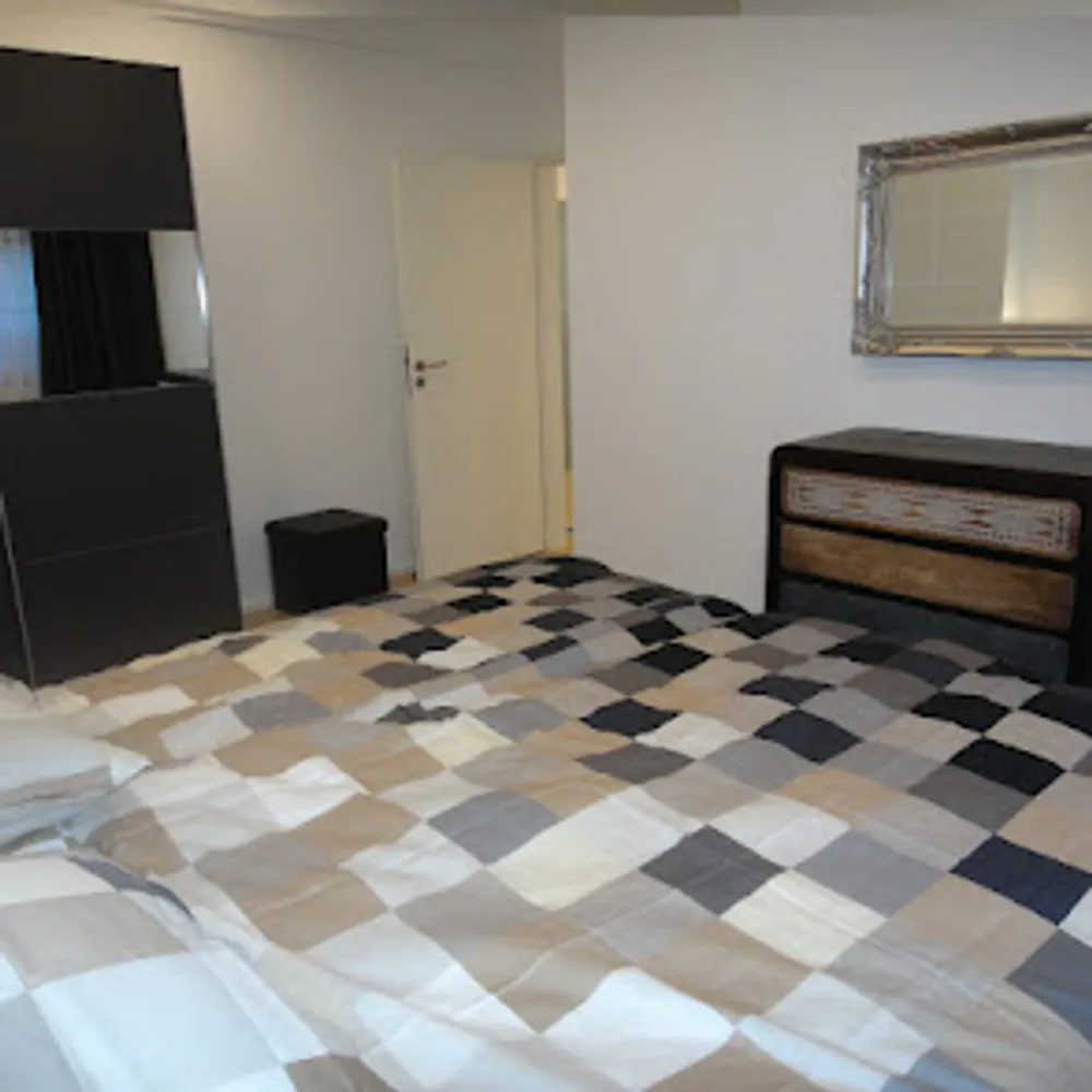 3 Zimmer Wohnung mit 95 m² in Düsseldorf – Bild 3