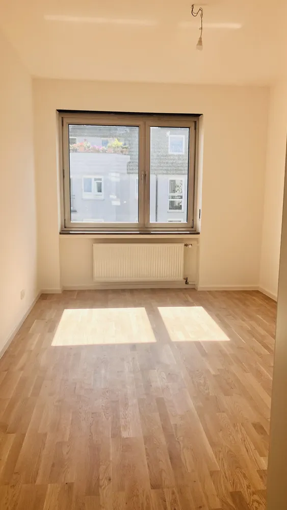 3 Zimmer Wohnung mit 81 m² in München – Bild 2