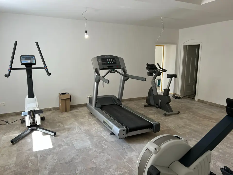 4 Zimmer Wohnung mit 137 m² in Schwerin – Bild 8