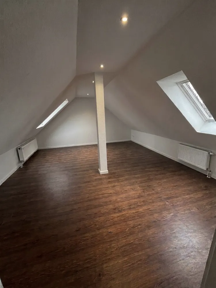 4 Zimmer Wohnung mit 118 m² in Hannover – Bild 11