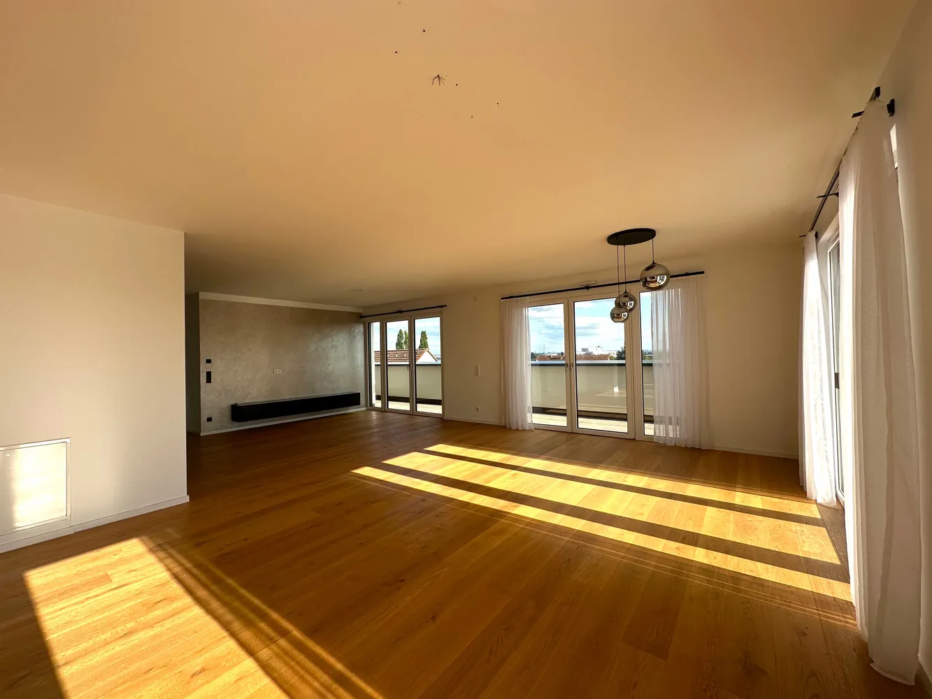 4 Zimmer Wohnung mit 198 m² in Hofheim am Taunus – Bild 2