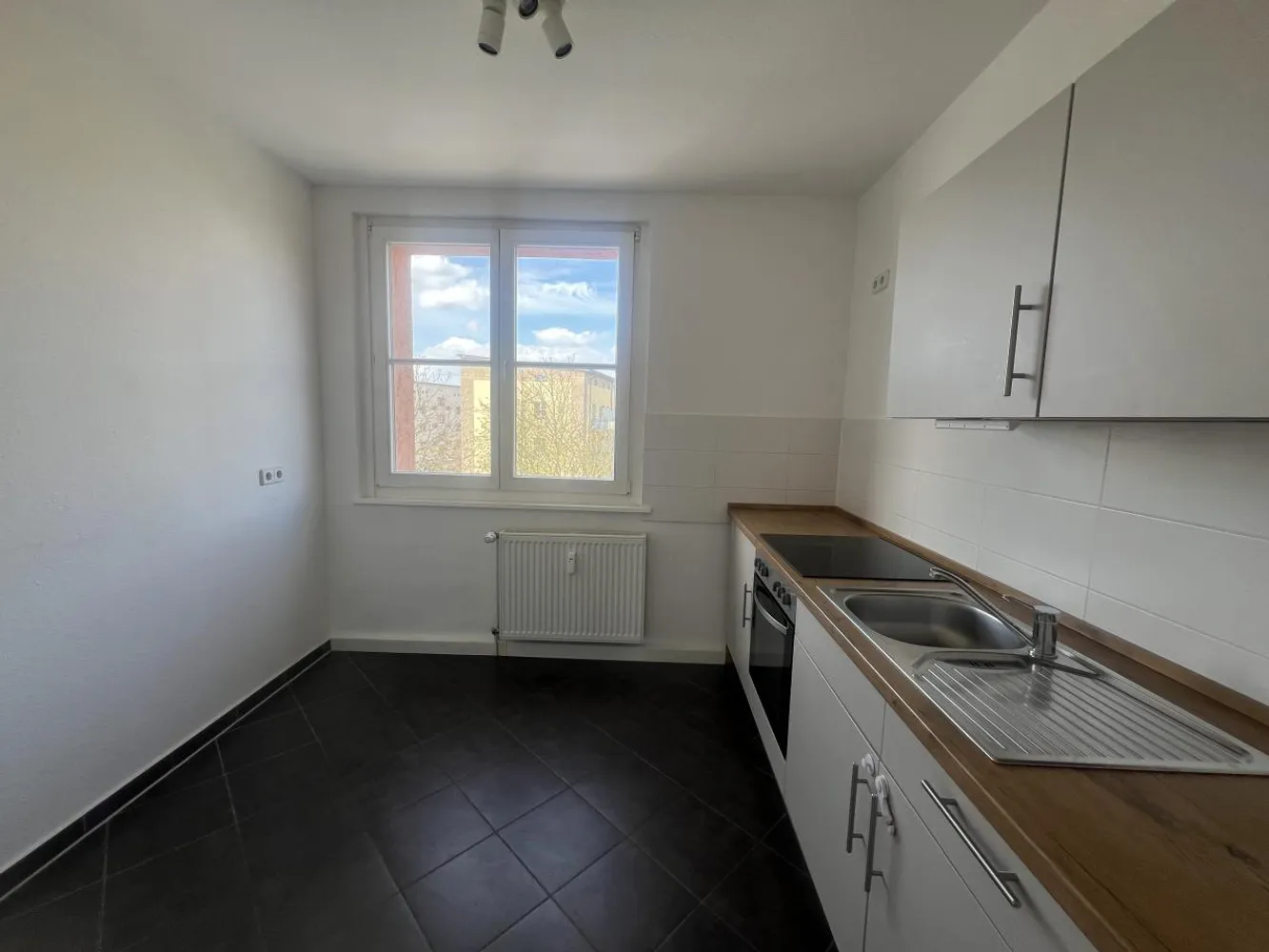 4 Zimmer Wohnung mit 81 m² in Magdeburg – Bild 6