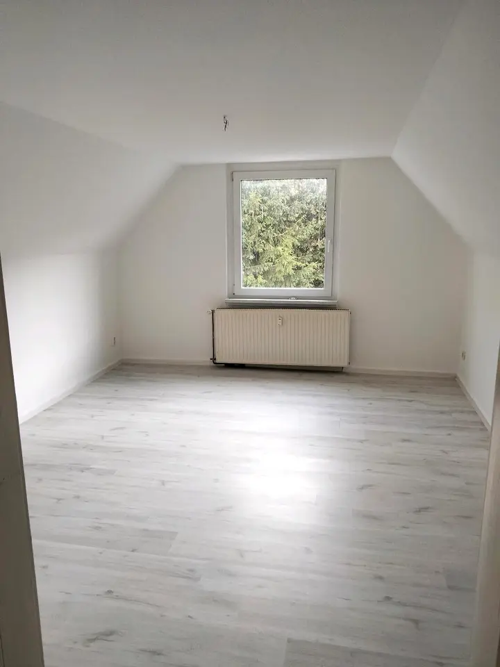 4 Zimmer Wohnung mit 110 m² in Suhl – Bild 10