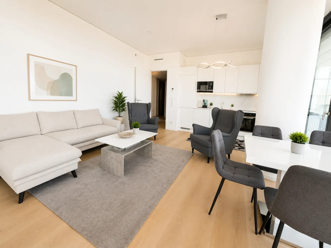 4 Zimmer Wohnung mit 107 m² in Frankfurt am Main – Bild 3