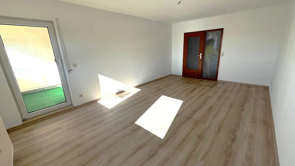 2 Zimmer Wohnung mit 66 m² in Zwickau – Bild 8