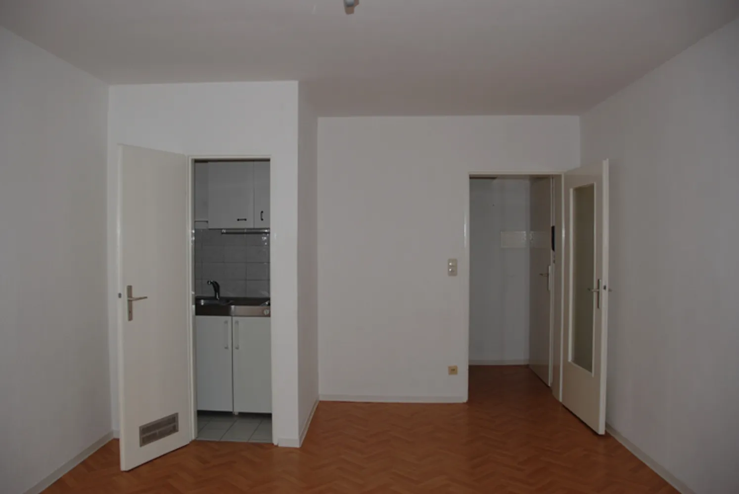 1 room apartment with 25 m² in Frankfurt am Main – Photo 2