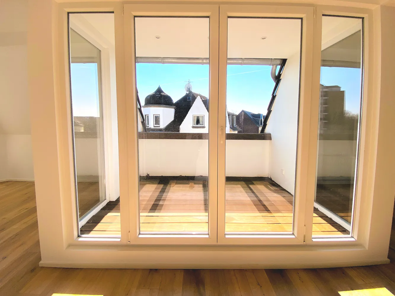 4 Zimmer Wohnung mit 185 m² in Essen – Bild 2